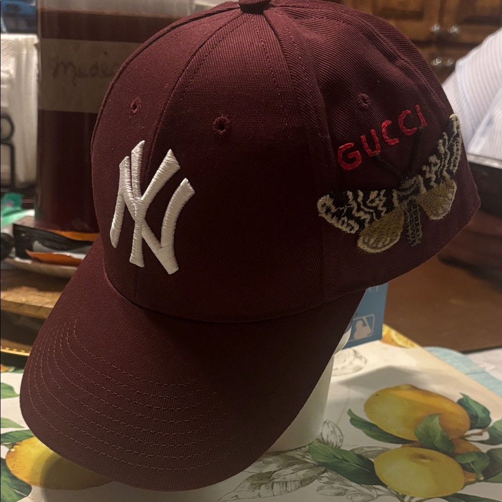 Gucci Burgundy Yankees Baseball Cap with Embroidery